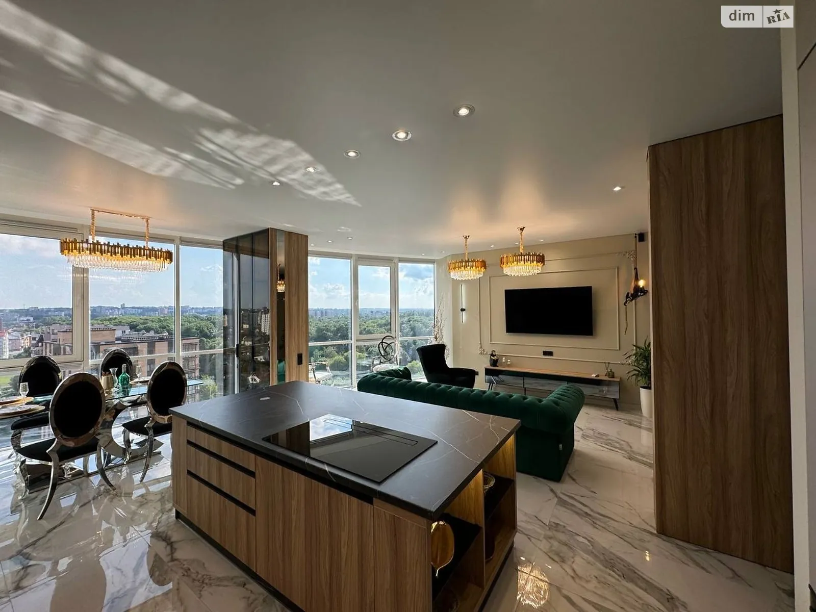 Продається 2-кімнатна квартира 107 кв. м у Хмельницькому, вул. Староміська, 1/1 - фото 1