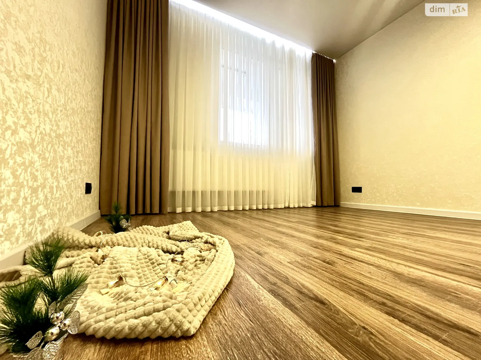 Продається 2-кімнатна квартира 67 кв. м у Хмельницькому, вул. Кармелюка, 3/3 - фото 1