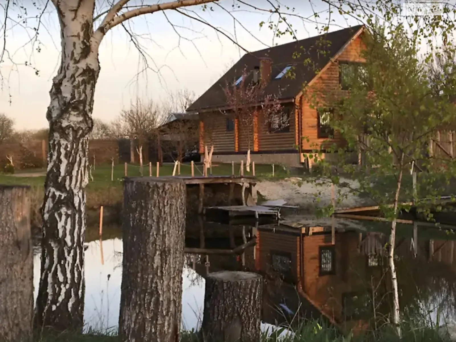 Сдается в аренду дом на 2 этажа 125 кв. м с камином, цена: 25000 грн - фото 1