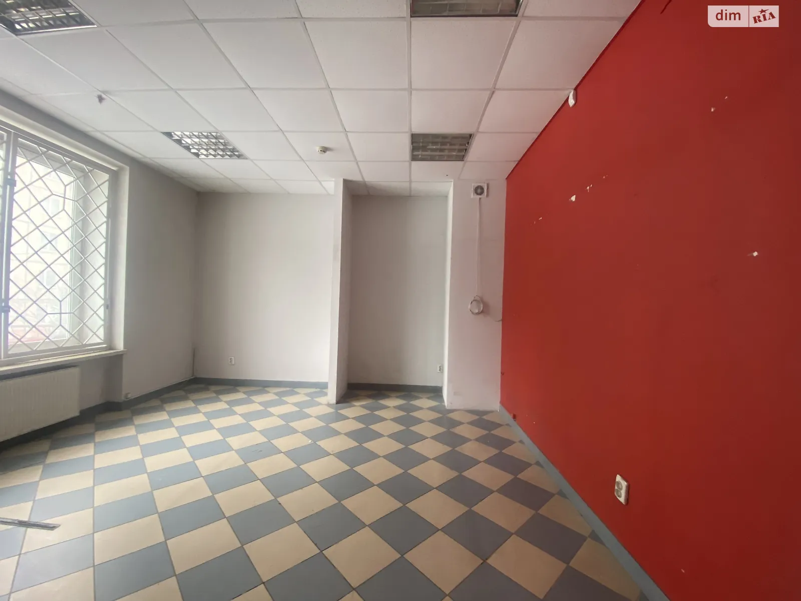 Продається приміщення вільного призначення 70 кв. м в 9-поверховій будівлі, цена: 90000 $ - фото 1