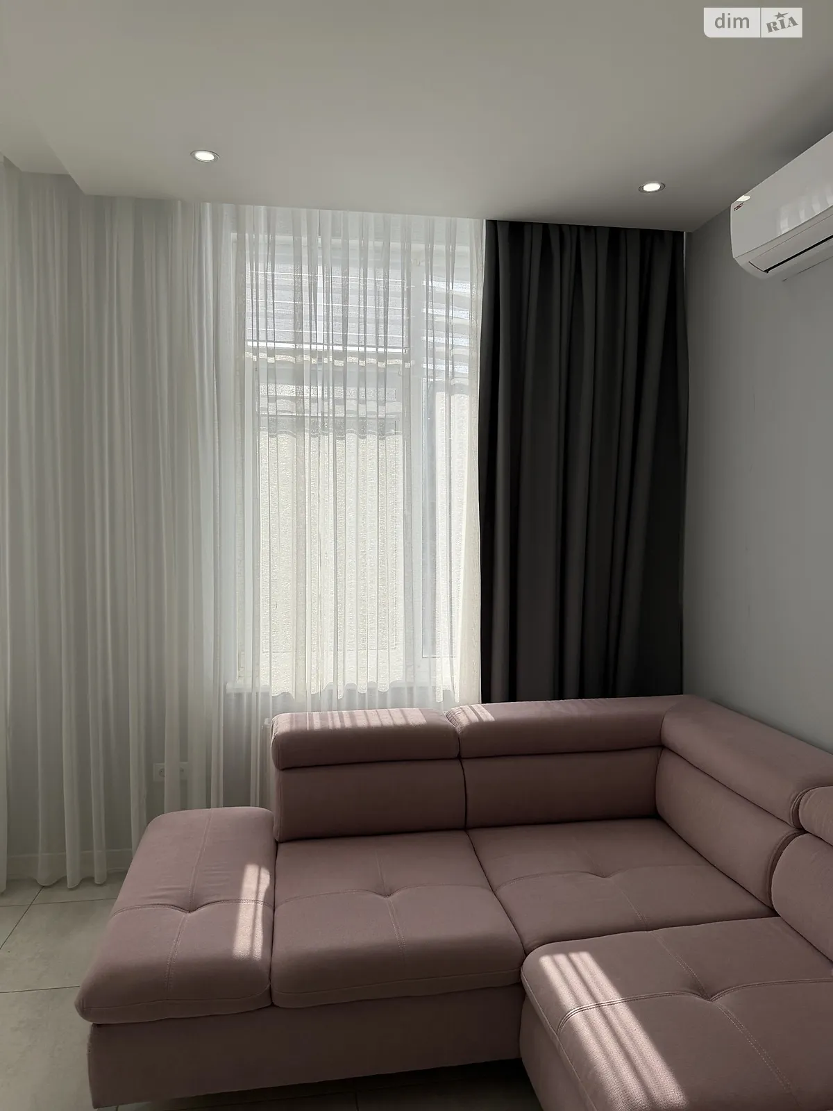 Продается 1-комнатная квартира 56.6 кв. м в Одессе, ул. Лигинская(Макаренко), 2А - фото 1