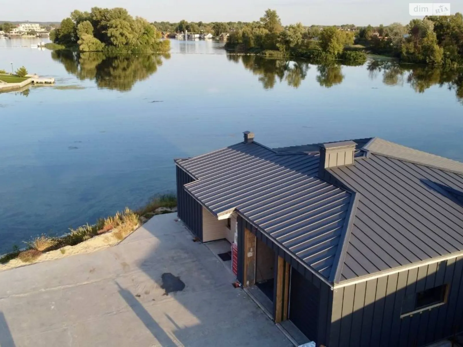 Продается одноэтажный дом 180 кв. м с бассейном, цена: 450000 $ - фото 1