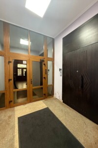 Довгострокова оренда офісного приміщення, Миколаїв, р‑н. Центральний, Спаська вулиця