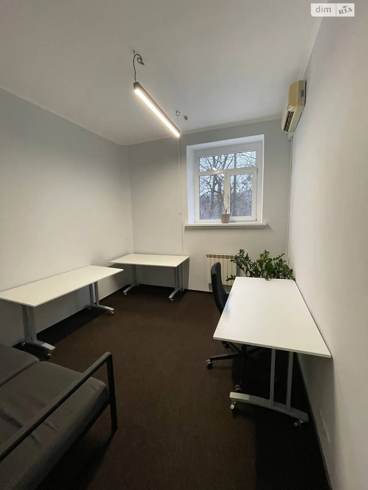 Сдается в аренду офис 18 кв. м в бизнес-центре, цена: 600 $ - фото 1