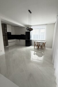 Долгосрочная аренда дома, Закарпатская, Минай, Ужанская улица, дом 33