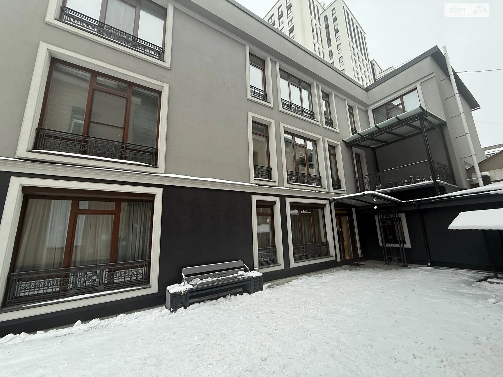 Сдается в аренду помещения свободного назначения 22 кв. м в 3-этажном здании, цена: 230 $ - фото 1