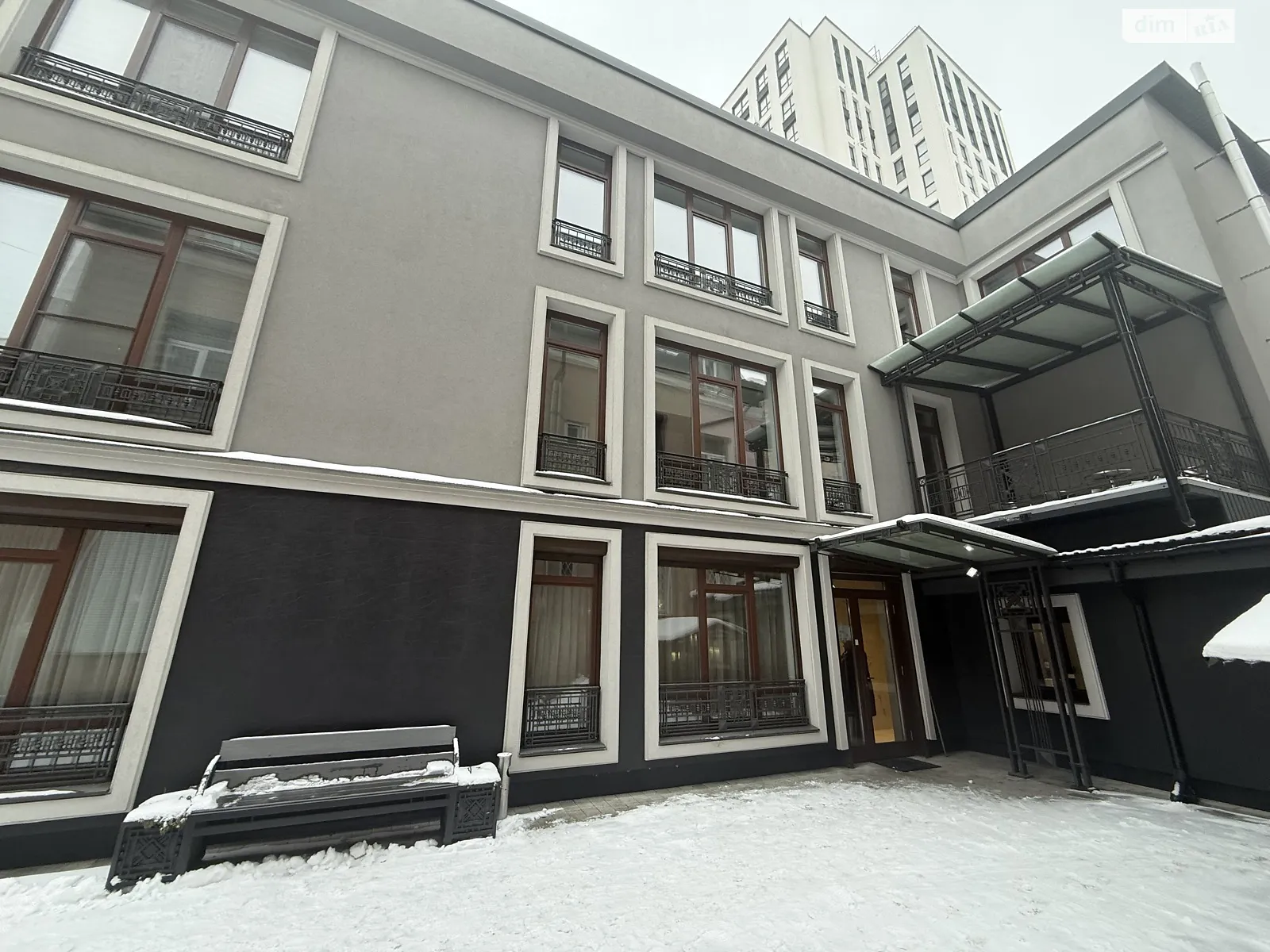 Сдается в аренду объект сферы услуг 128 кв. м в 3-этажном здании, цена: 1280 $ - фото 1