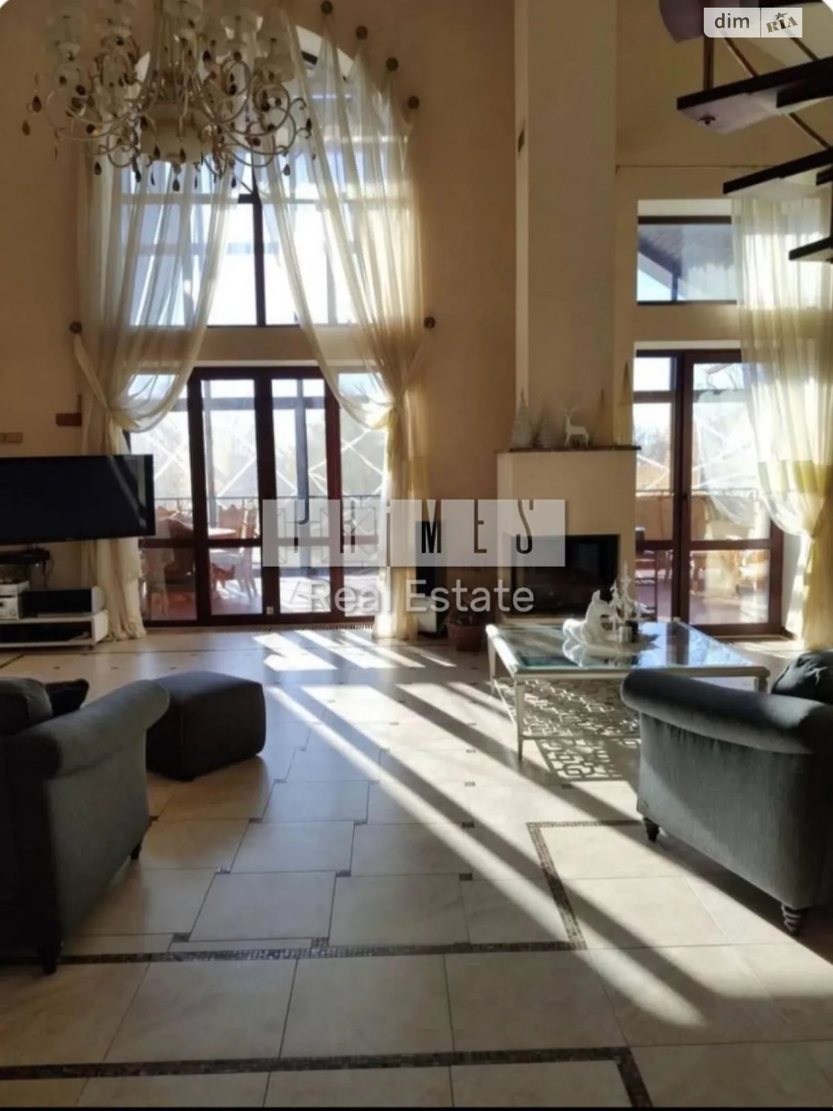 Сдается в аренду дом на 2 этажа 170 кв. м с балконом, цена: 2000 $ - фото 1