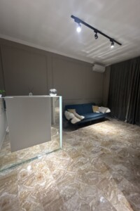 Долгосрочная аренда коммерческого помещения, Киев, р‑н. Соломенский, ст.м. Вокзальная, Воздушных Сил (Воздухофлотский) проспект, дом 16