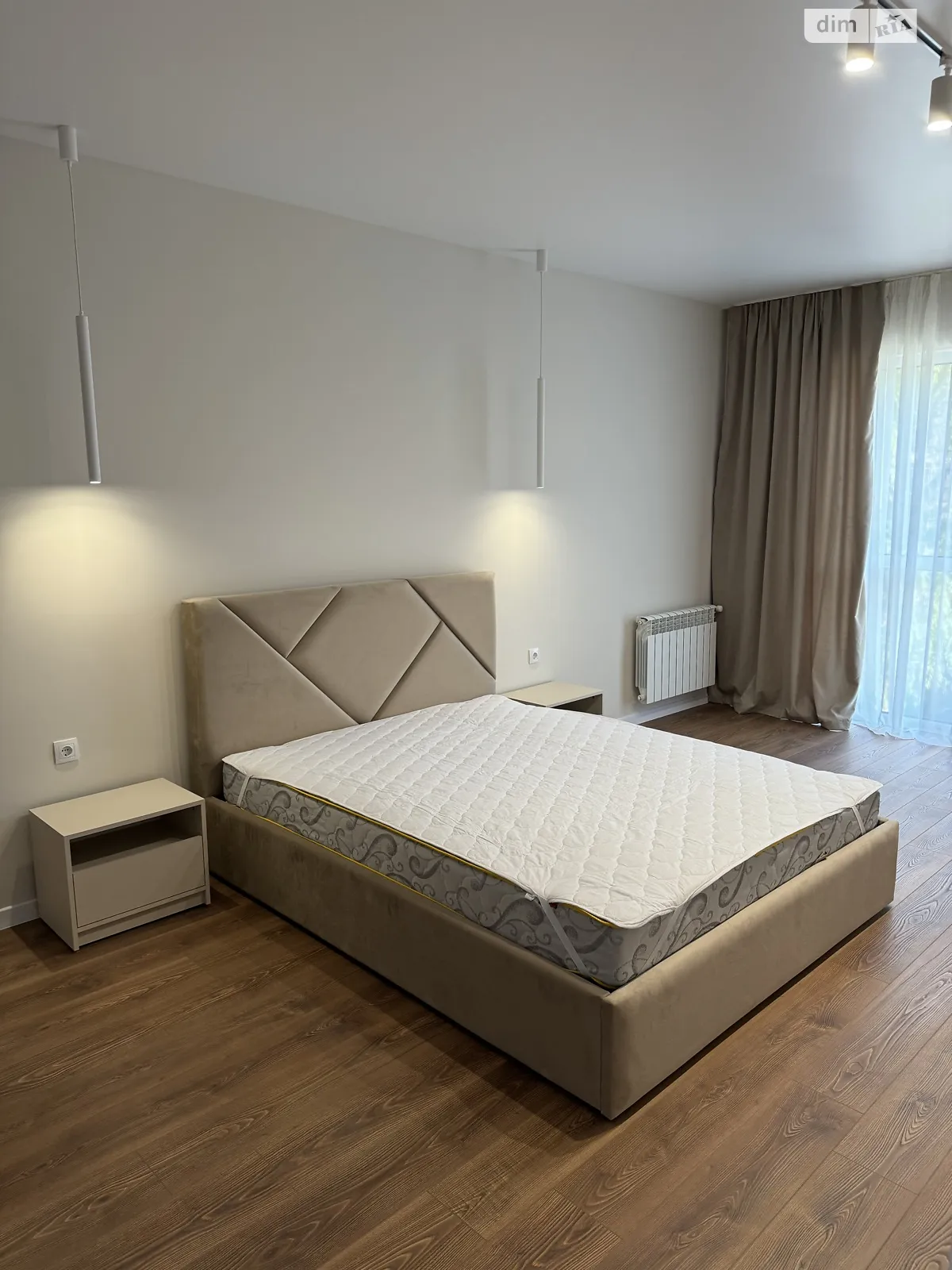 Сдается в аренду 1-комнатная квартира 45 кв. м в Ужгороде, пер. Университетский, 3 - фото 1