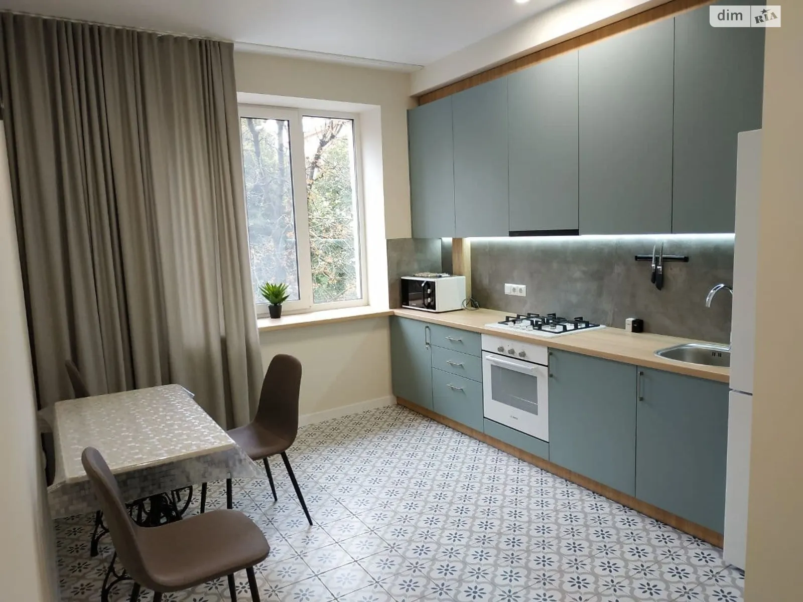 Здається в оренду 1-кімнатна квартира 35 кв. м у Рівному, вул. Соборна, 14А - фото 1