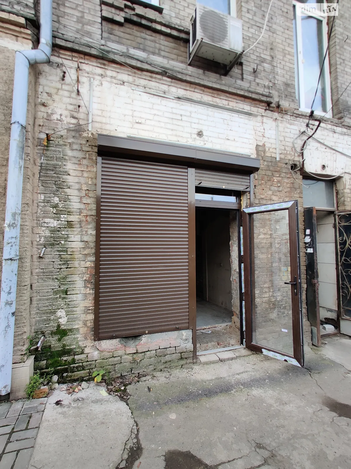 Сдается в аренду помещения свободного назначения 45 кв. м в 3-этажном здании, цена: 8000 грн - фото 1