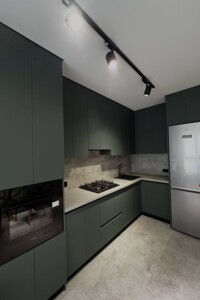 Продаж квартири, Рівне, р‑н. Південний, Студентська вулиця, буд. 24