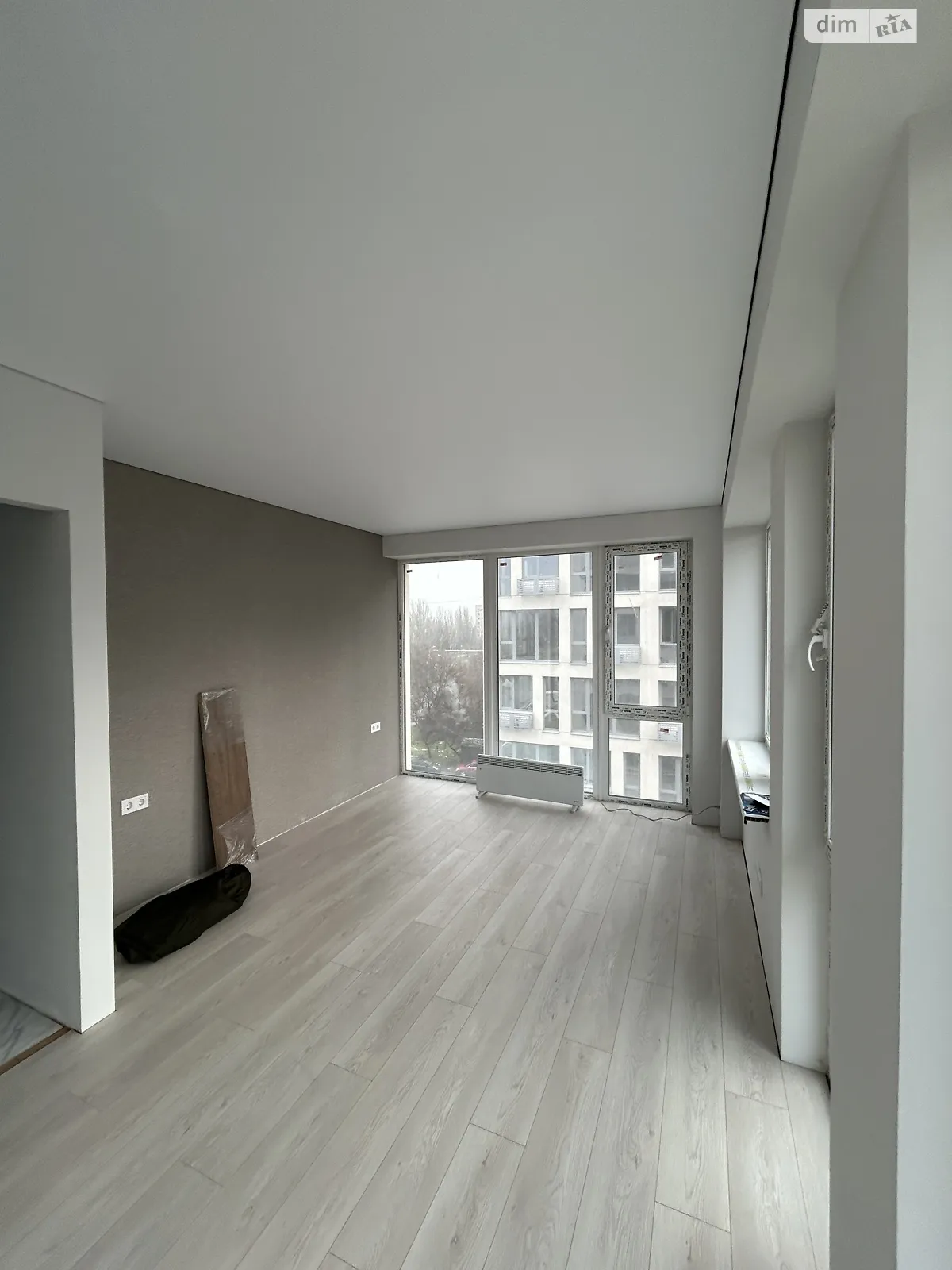 Продается 3-комнатная квартира 69.4 кв. м в Днепре, ул. Холодильная, 67 - фото 1