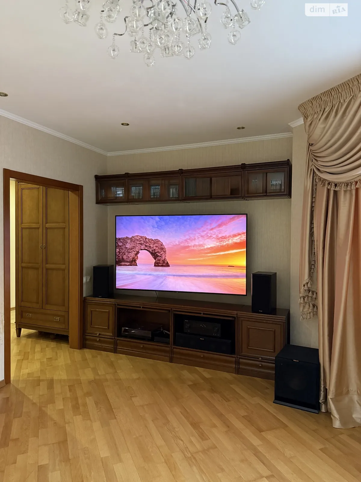 ул. Композитора Мейтуса, 4А Теремки-2 Киев ЖК Лико-Град 3 Выставочный центр - фото 1