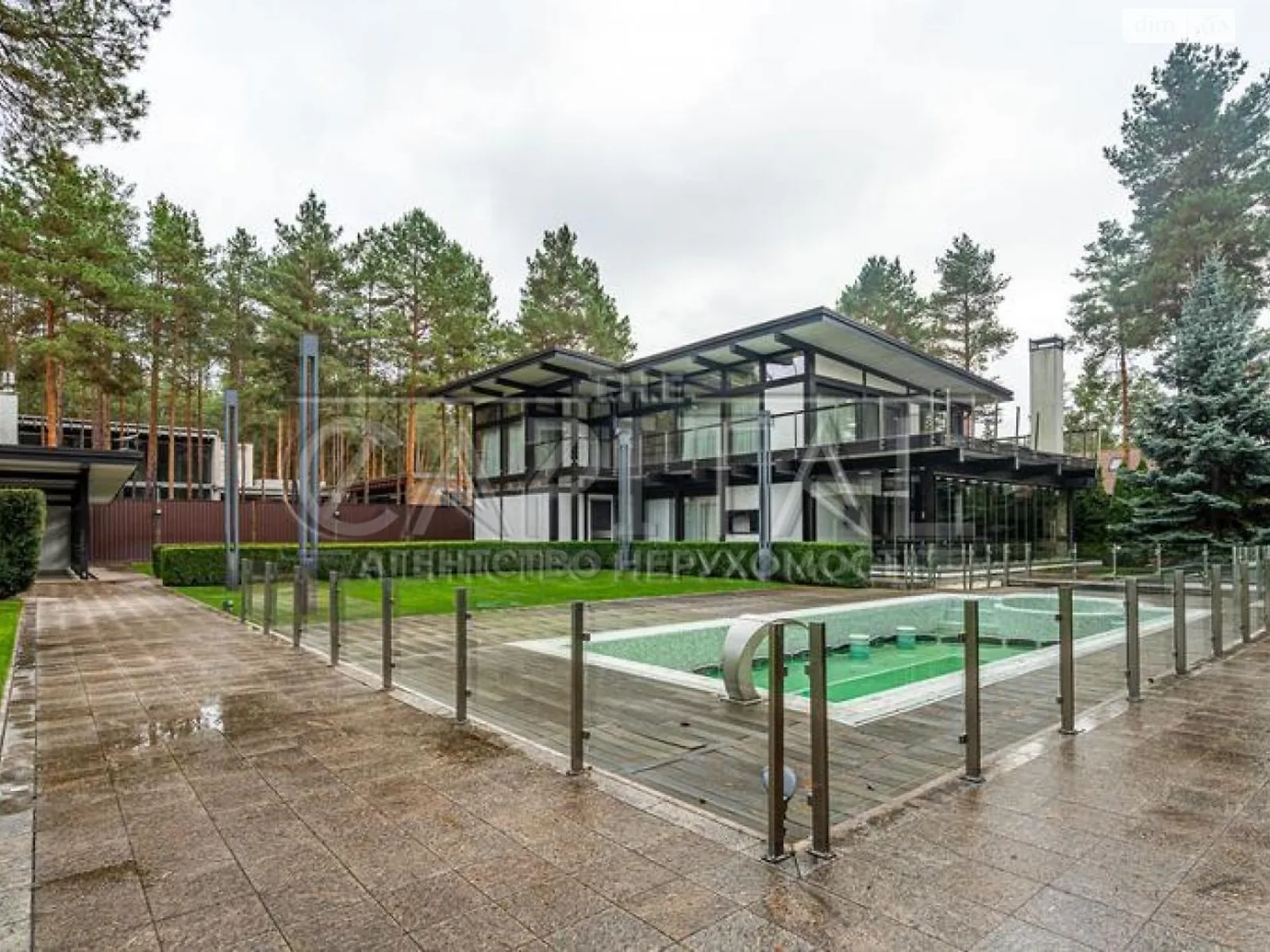 Продается дом на 2 этажа 317 кв. м с балконом, цена: 1050000 $ - фото 1