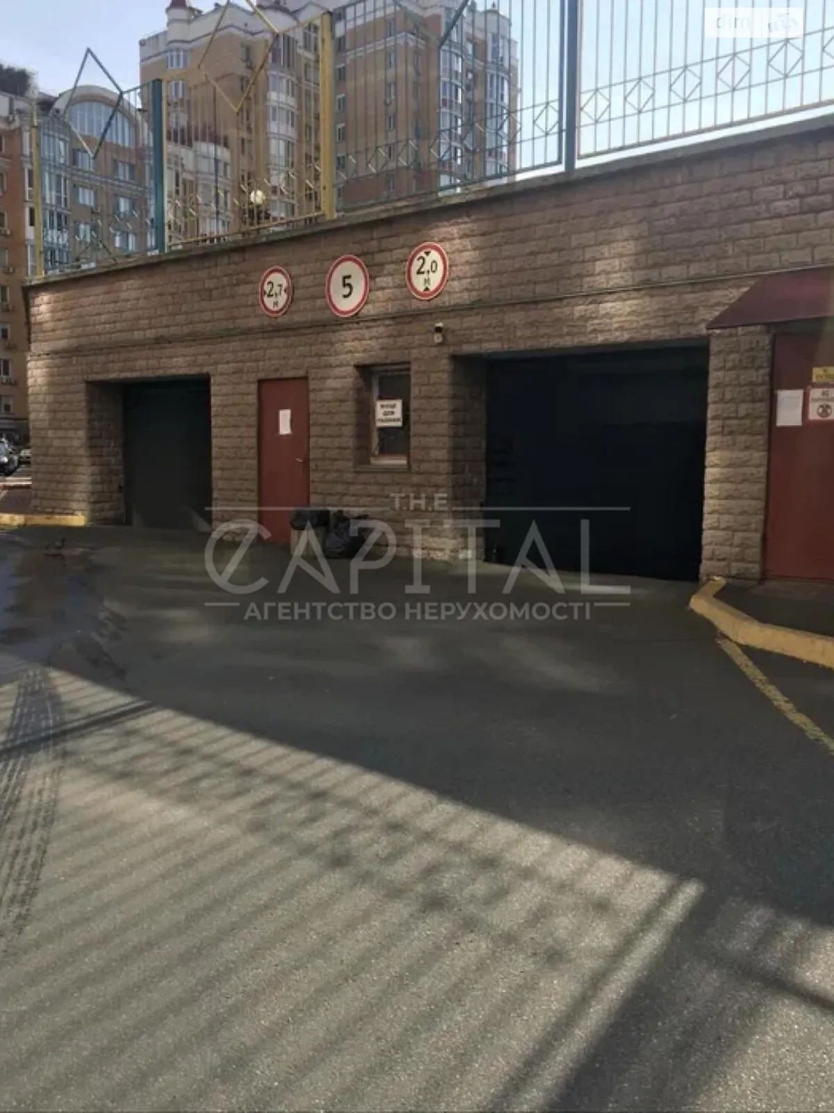 Продается подземный паркинг под легковое авто на 21.5 кв. м, цена: 27500 $ - фото 1