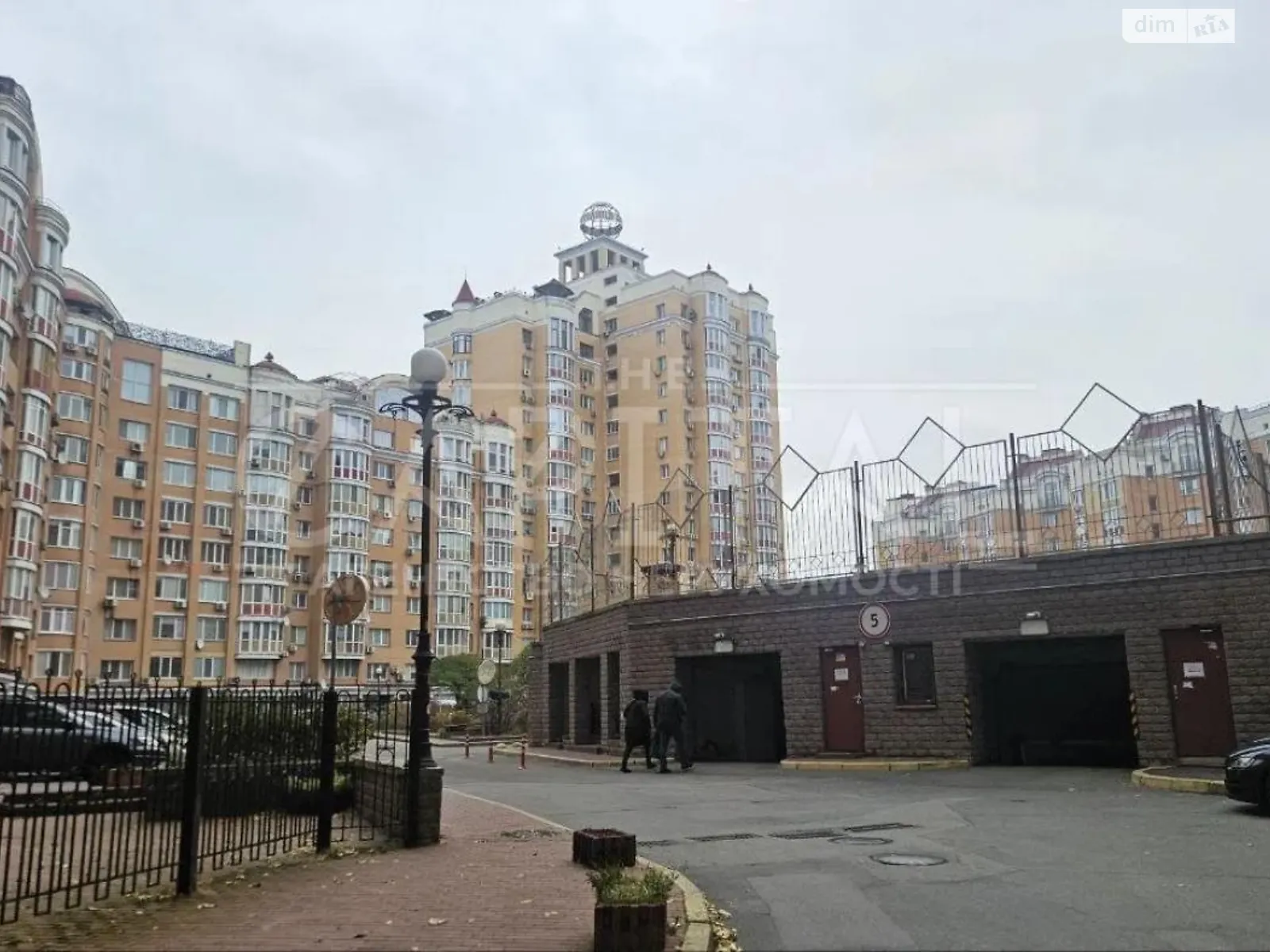 Продается подземный паркинг под легковое авто на 20.1 кв. м, цена: 23500 $ - фото 1