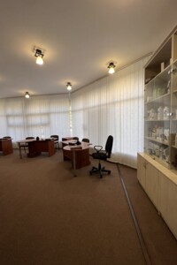 Долгосрочная аренда офисного помещения, Ровно, р‑н. Центр, Казимира Любомирского (Лермонтова) улица