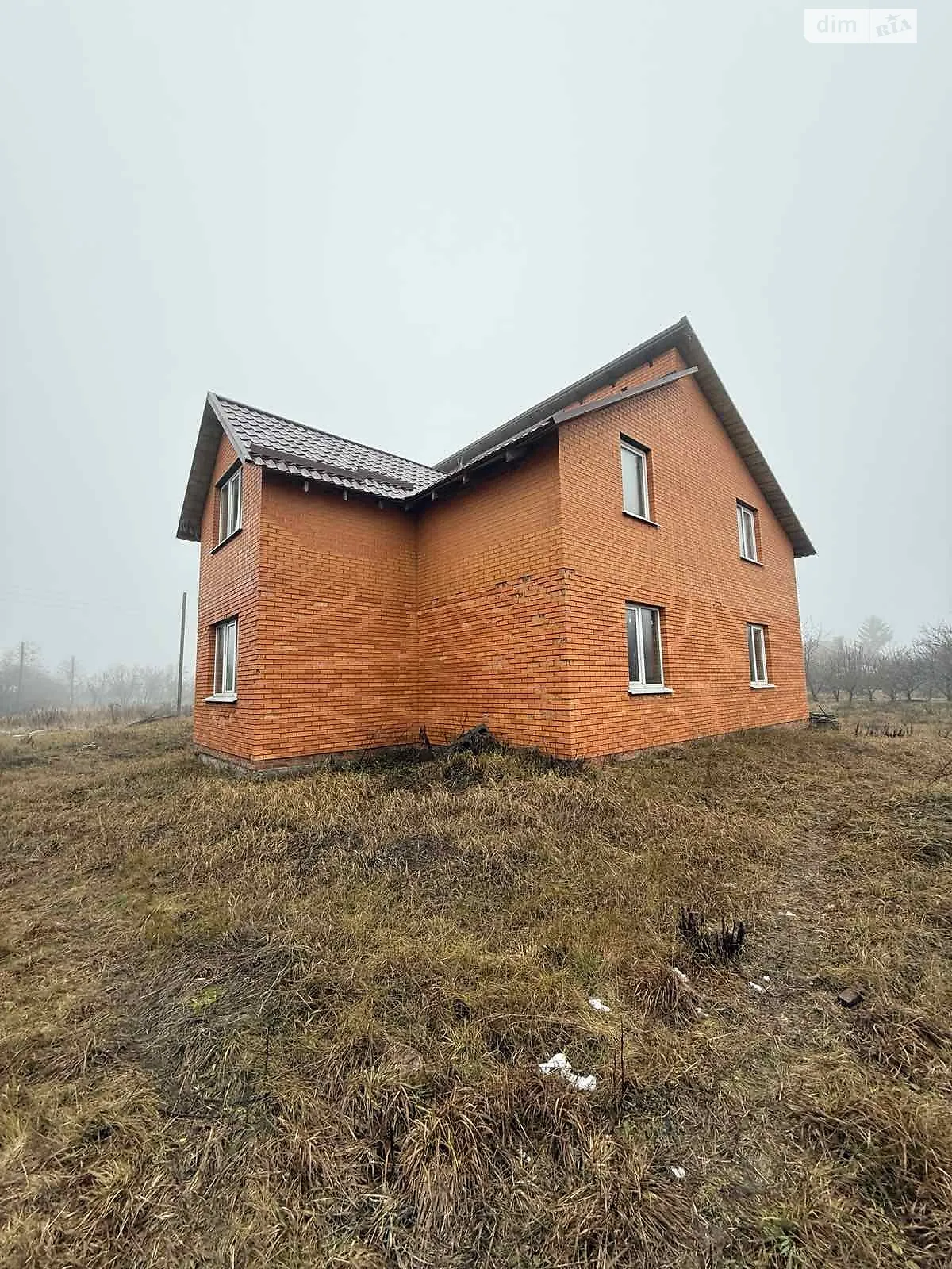 Продается дом на 2 этажа 215.6 кв. м с гаражом, цена: 38000 $ - фото 1