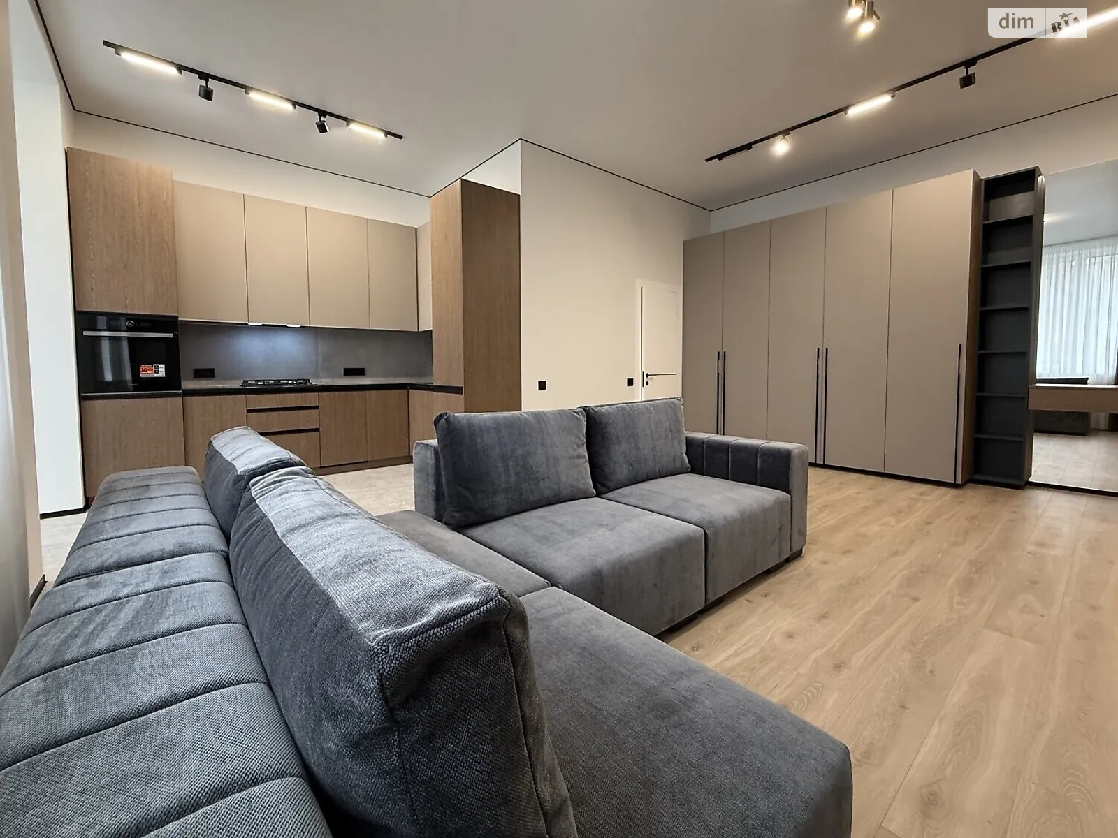 Продается 2-комнатная квартира 69 кв. м в Хмельницком, ул. Шевченко, 39 - фото 1