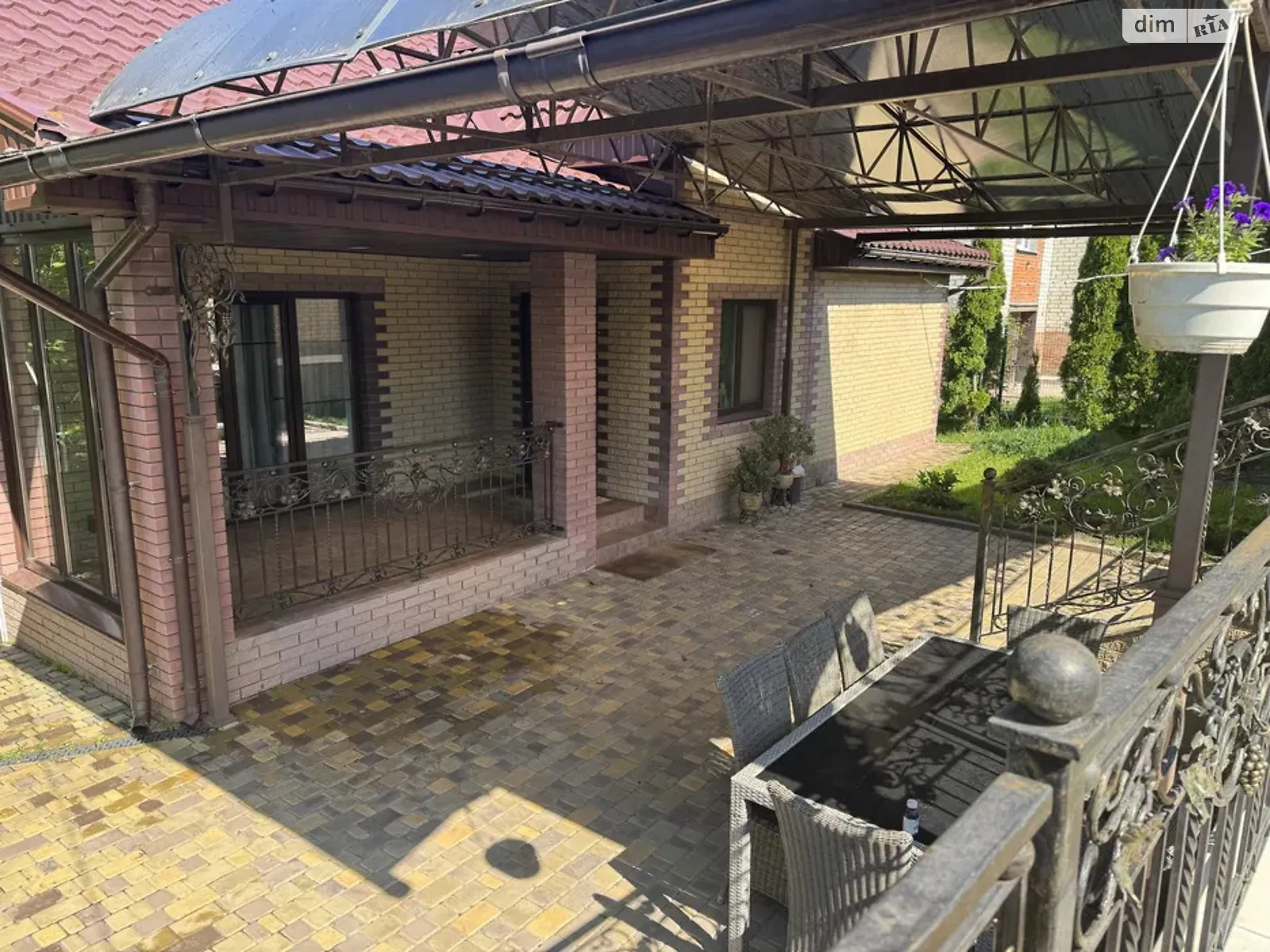 Продается дом на 2 этажа 160 кв. м с балконом, цена: 145000 $ - фото 1