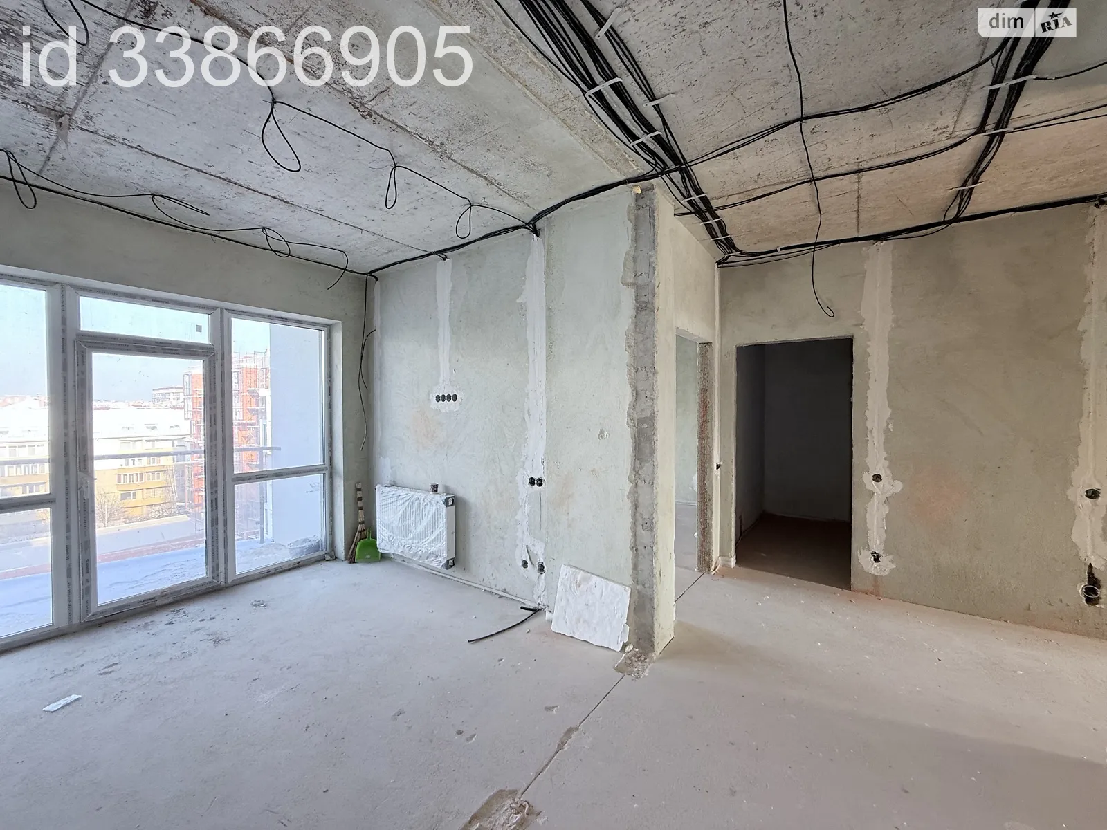 Продається 2-кімнатна квартира 71 кв. м у Ужгороді, вул. Капушанська(Перемоги), 148 - фото 1