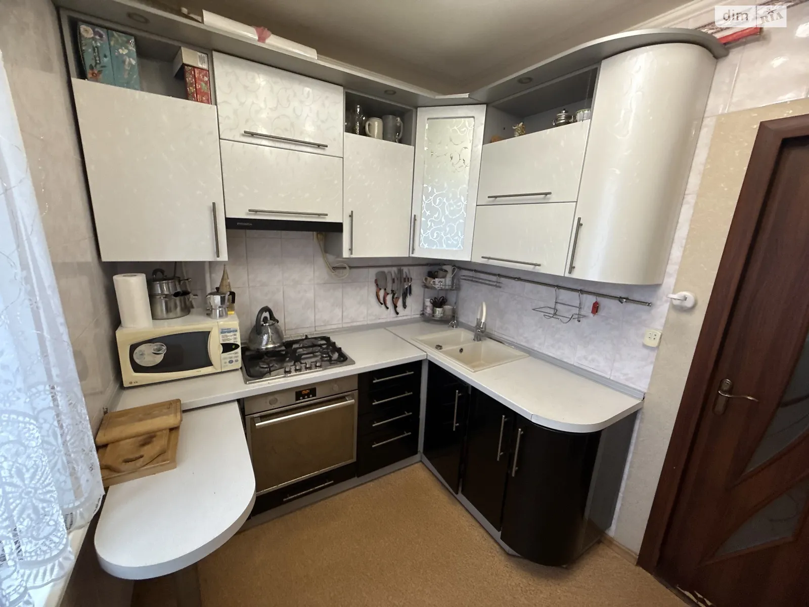 Продается 3-комнатная квартира 67.9 кв. м в Николаеве, ул. Лазурная, 38Б - фото 1