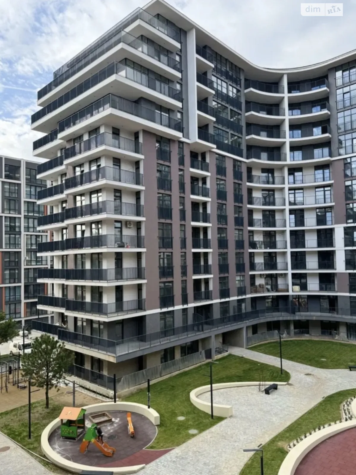 Продається 1-кімнатна квартира 44 кв. м у Ужгороді, вул. Миколи Бобяка, 1А - фото 1