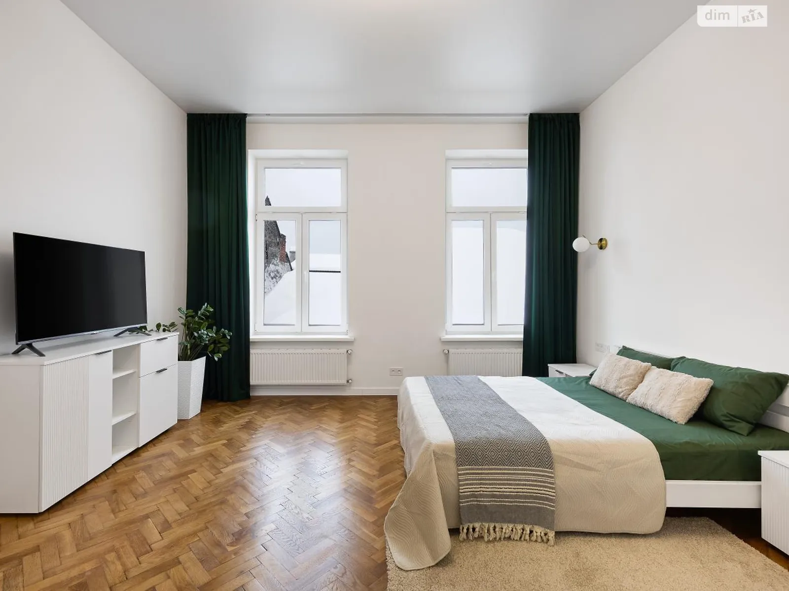 Продается 1-комнатная квартира 48 кв. м в Львове, пл. Святого Теодора - фото 1