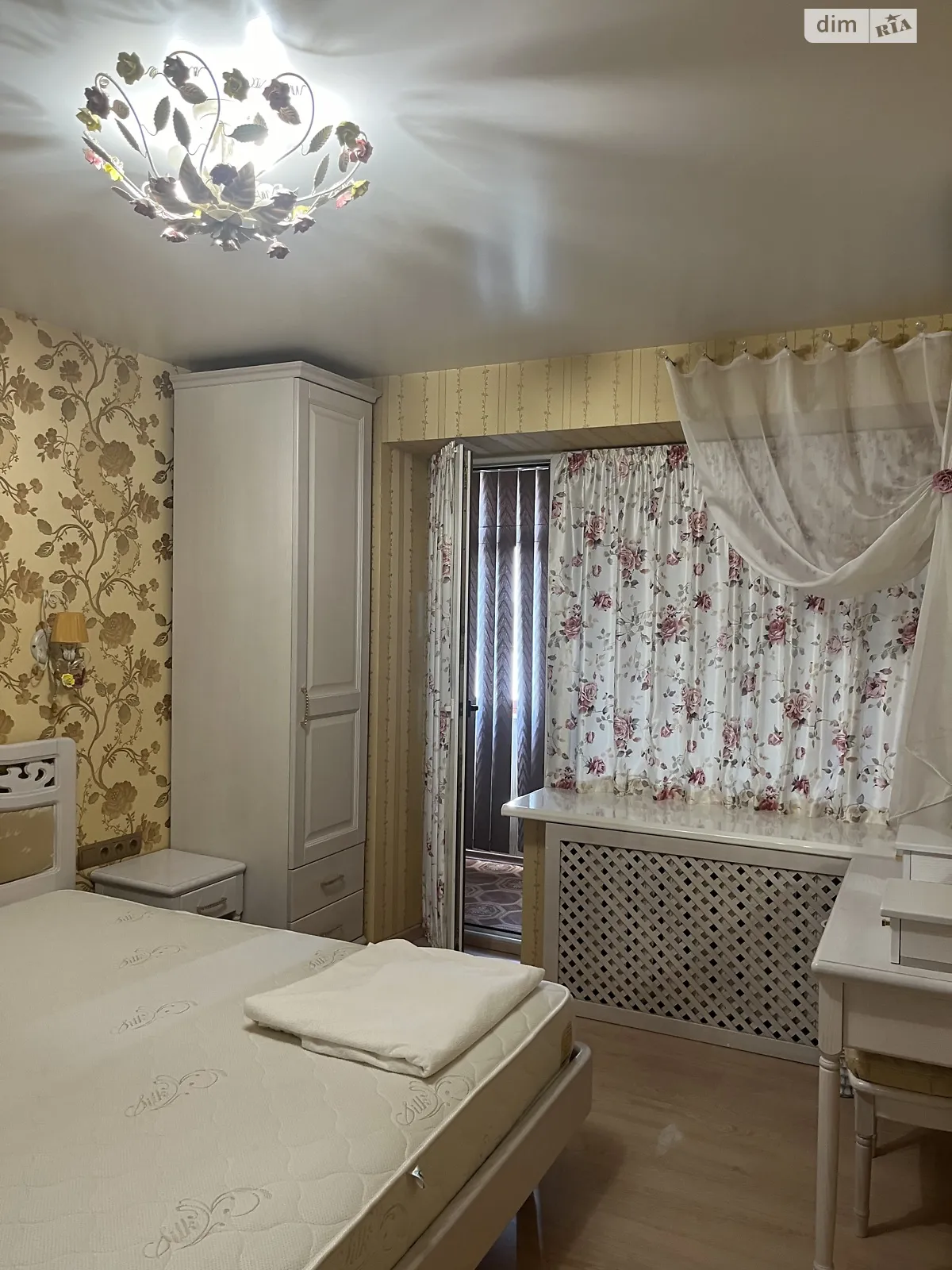 3-комнатная квартира 67 кв. м в Запорожье - фото 1