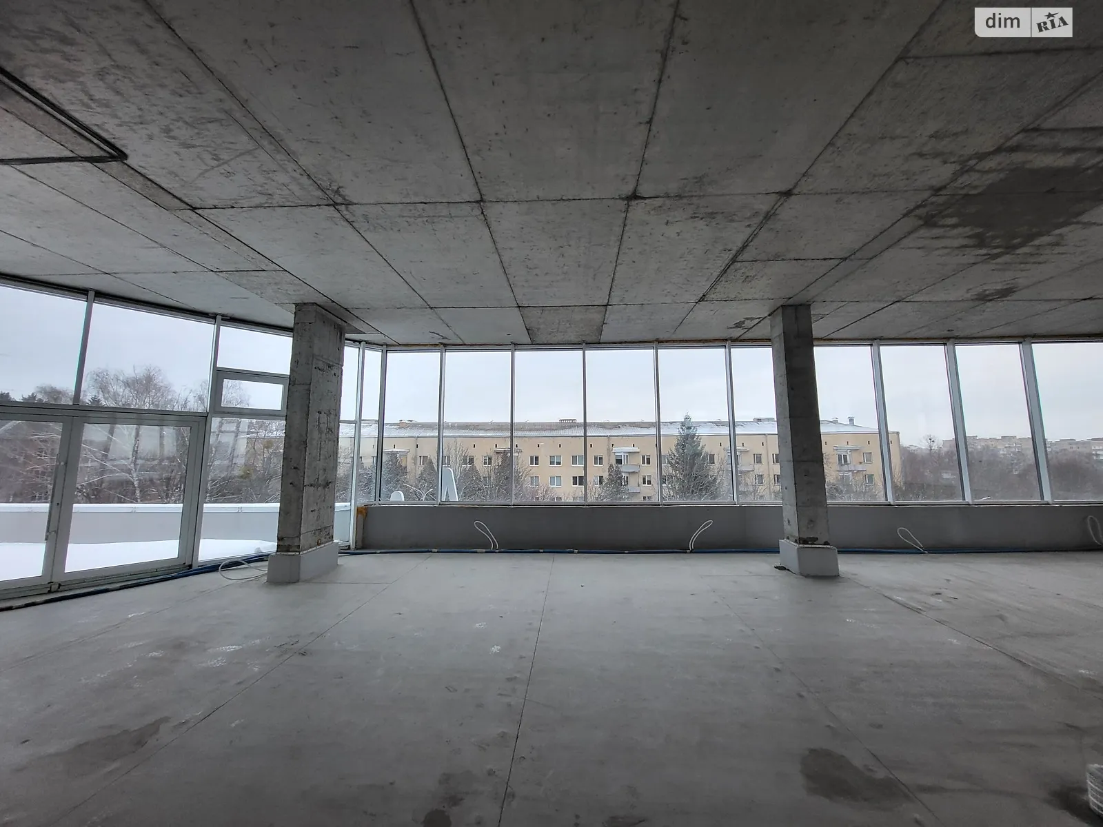 Сдается в аренду объект сферы услуг 200 кв. м в 4-этажном здании, цена: 2400 $ - фото 1