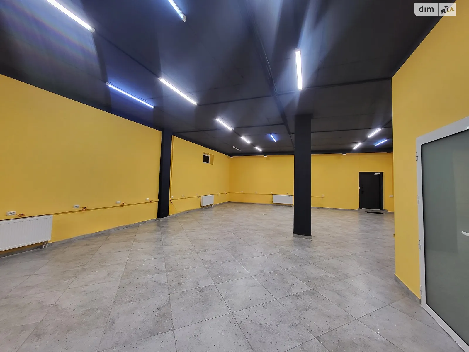 Сдается в аренду объект сферы услуг 300 кв. м в 4-этажном здании, цена: 3000 $ - фото 1