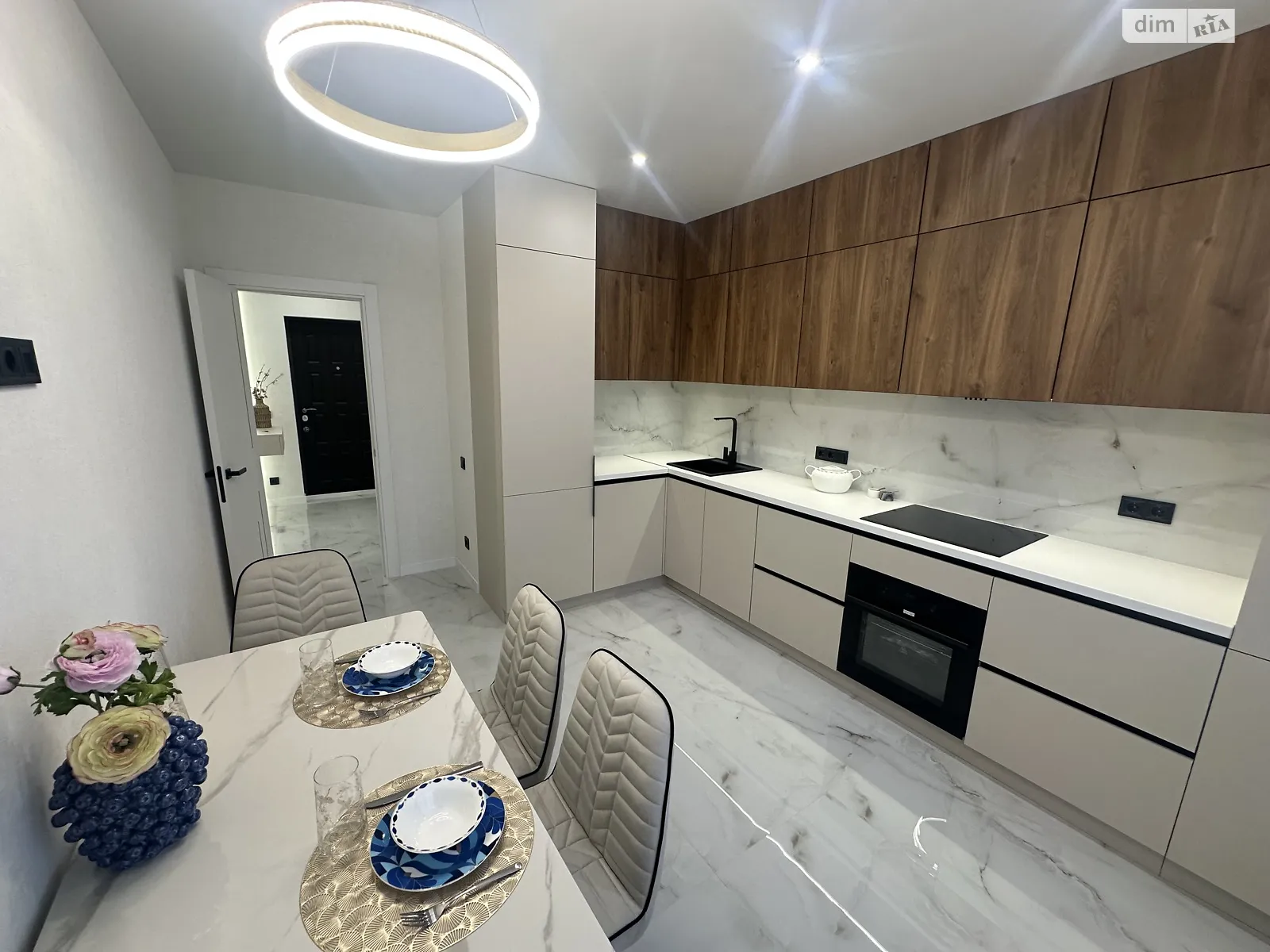 Продается 2-комнатная квартира 60.9 кв. м в Одессе, ул. Жемчужная - фото 1