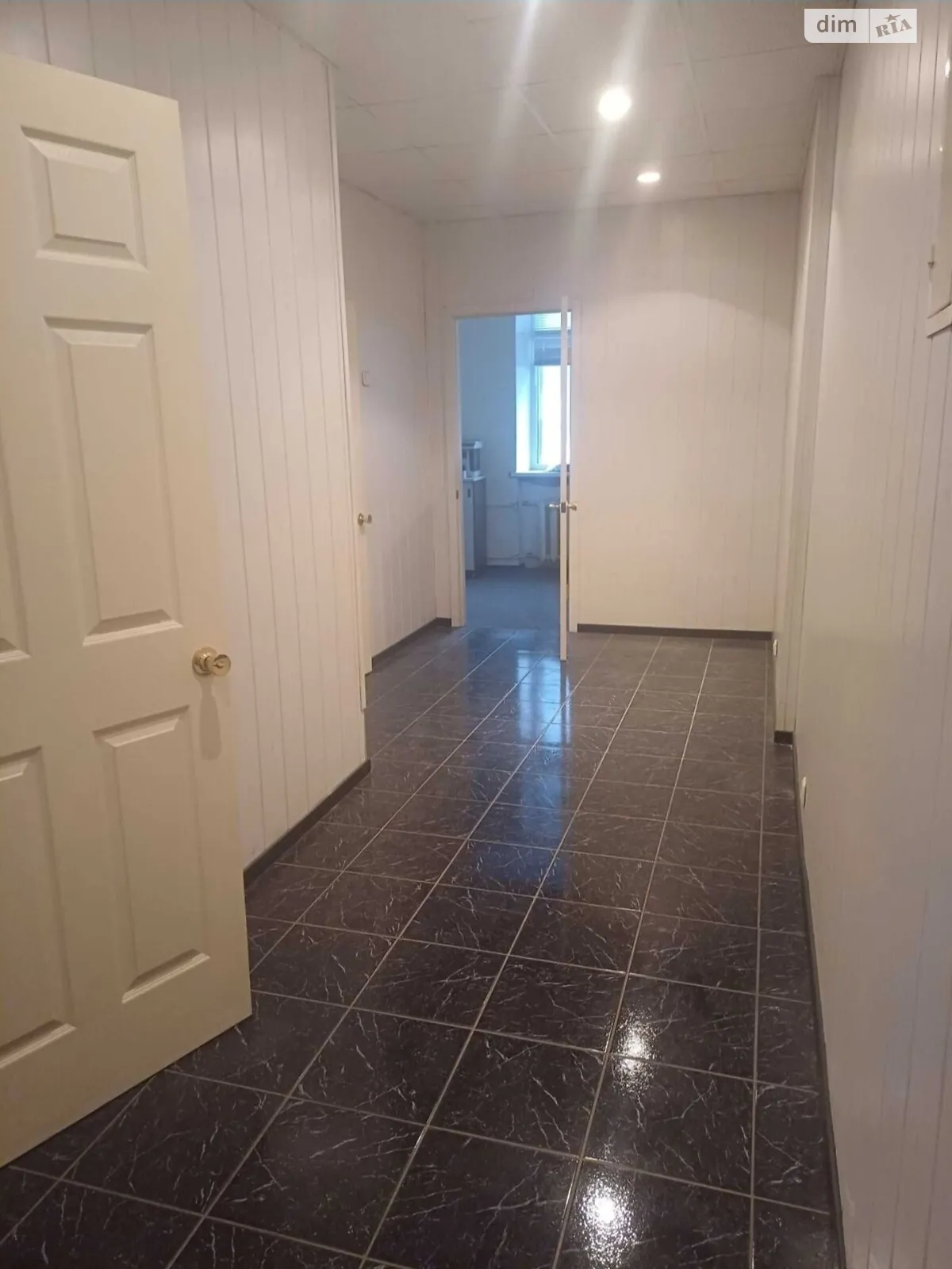 Здається в оренду 2-кімнатна квартира 67.3 кв. м у Києві, вул. Лютеранська, 27-29 - фото 1