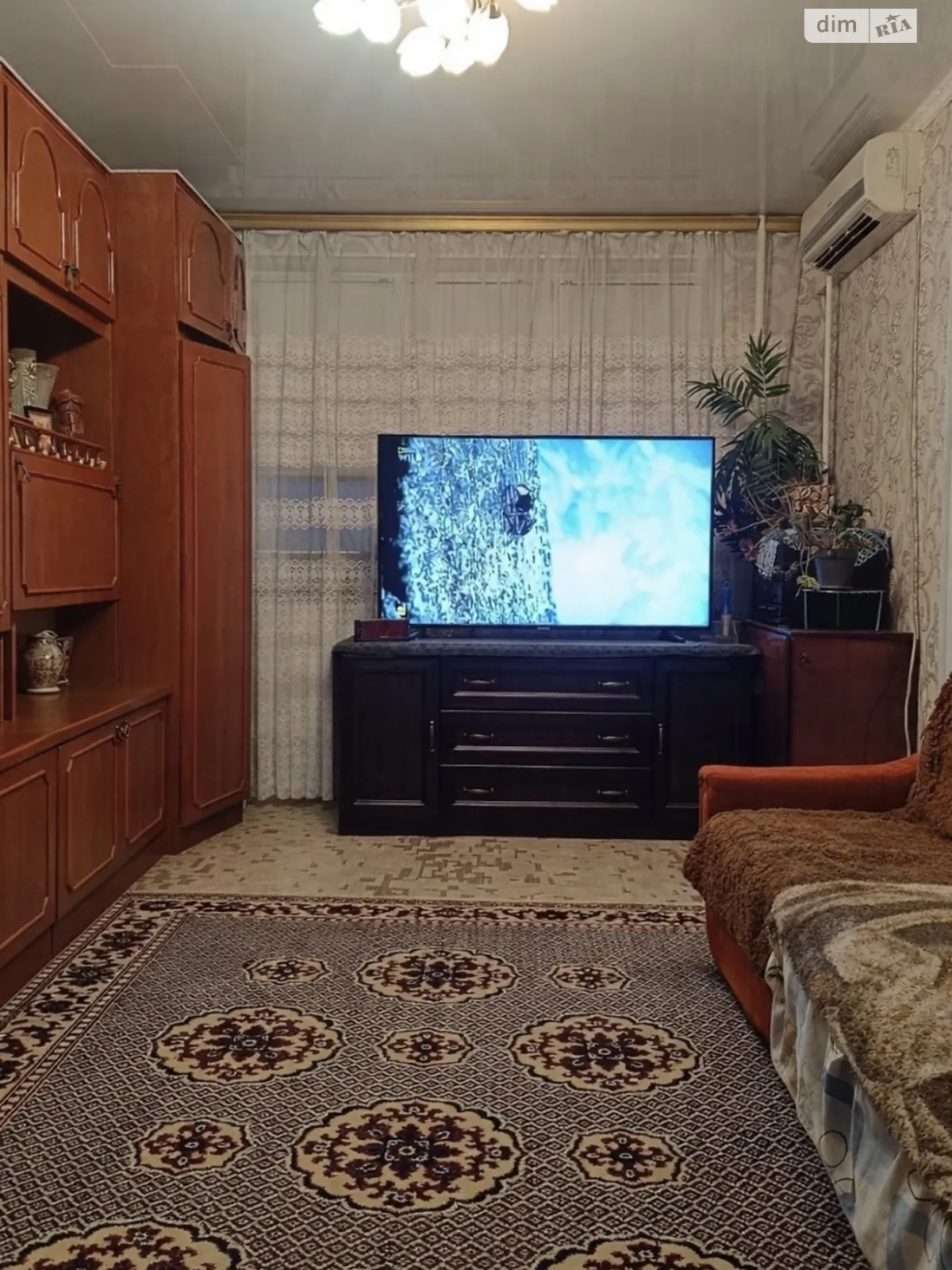 Продається 3-кімнатна квартира 68 кв. м у Черкасах, вул. Залізняка Максима - фото 1