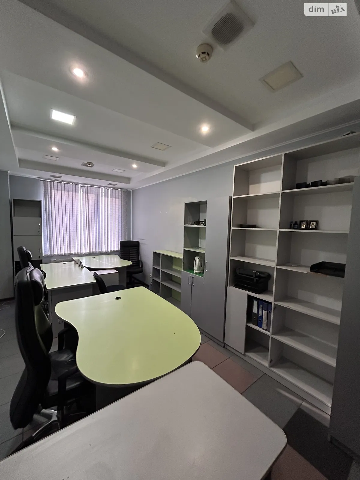 Сдается в аренду офис 17 кв. м в бизнес-центре, цена: 8000 грн - фото 1