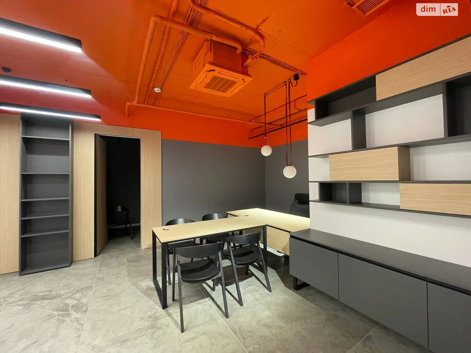 Продается помещения свободного назначения 506 кв. м в 20-этажном здании, цена: 1341000 $ - фото 1