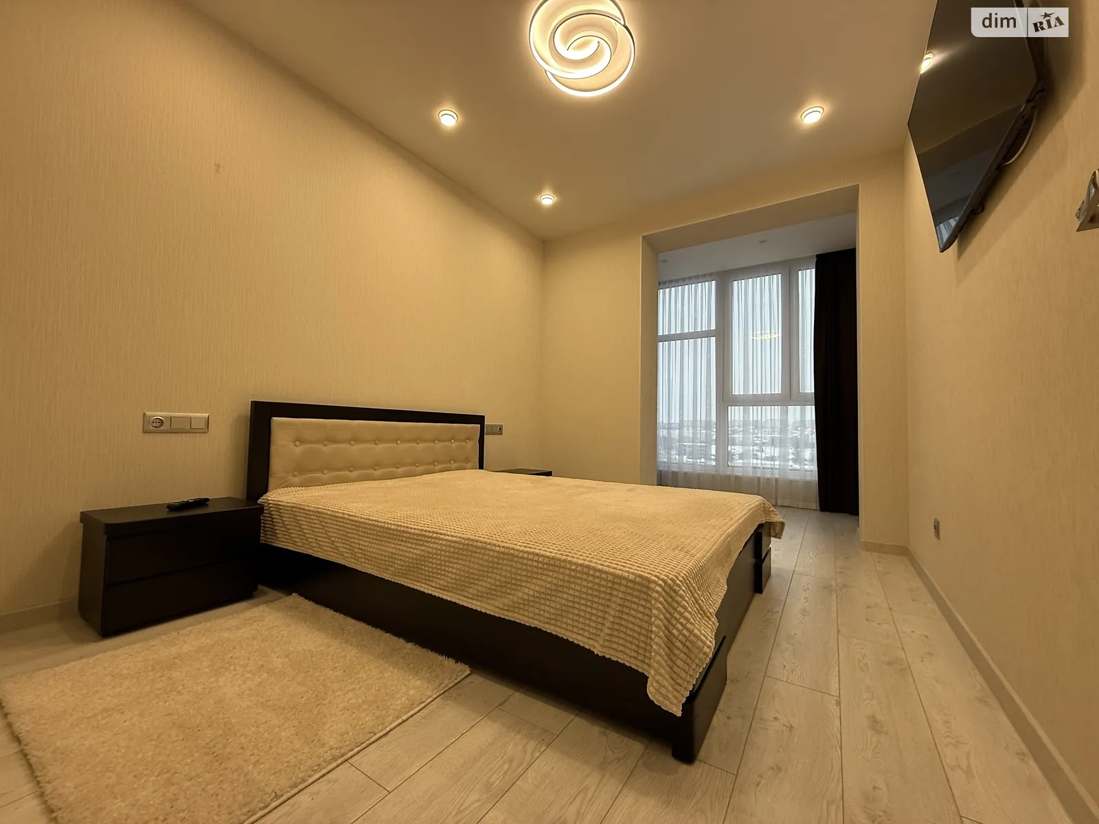 Сдается в аренду 1-комнатная квартира 51.4 кв. м в Хмельницком, ул. Подольская, 8/19 - фото 1