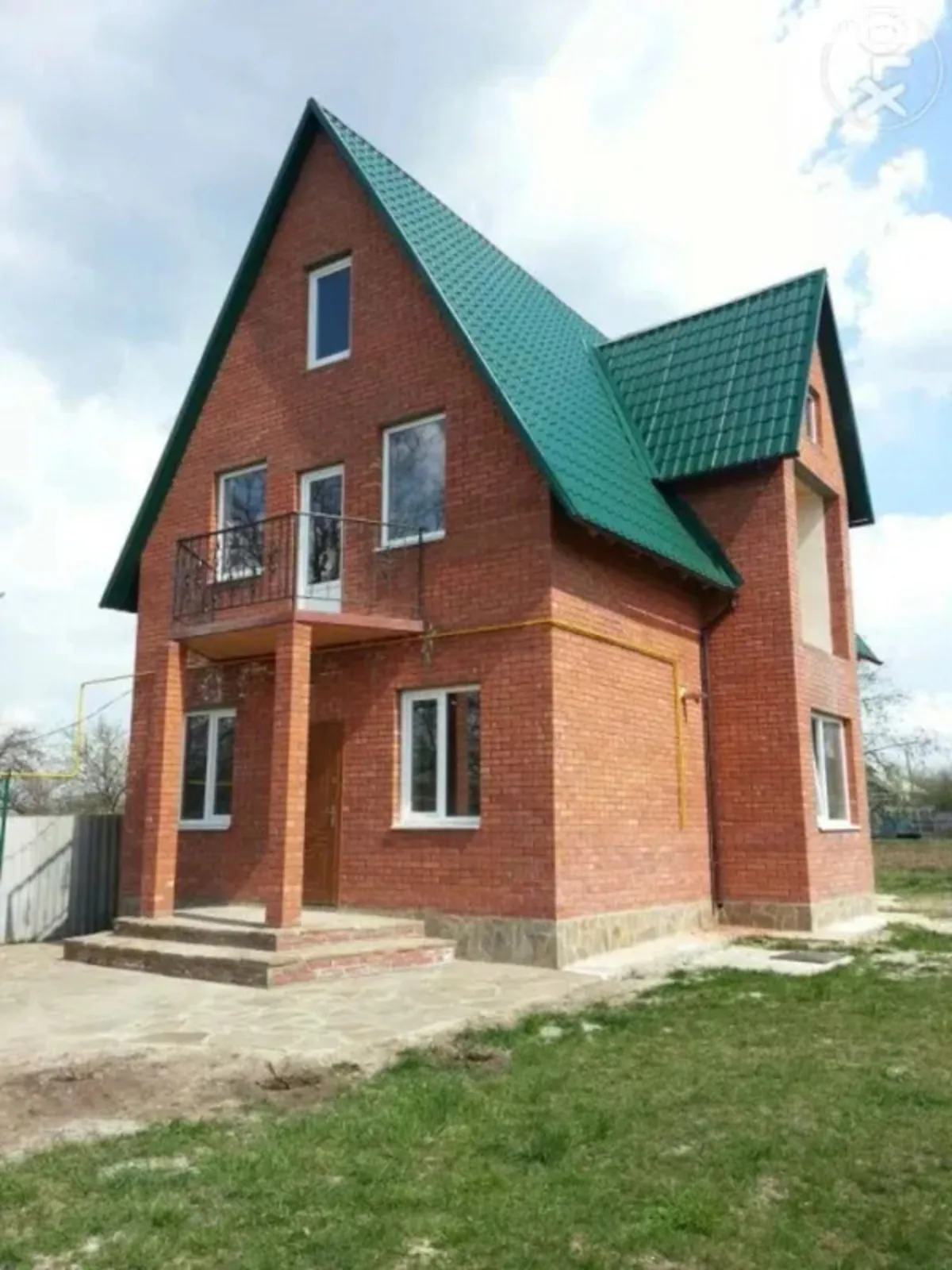 Продается дом на 3 этажа 135 кв. м с баней/сауной, цена: 65000 $ - фото 1