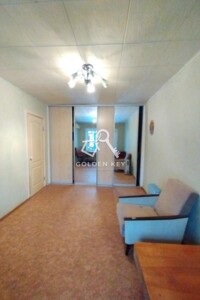 Продаж квартири, Дніпропетровська, Кривий Ріг, р‑н. Саксаганський, Тесленка вулиця, буд. 23