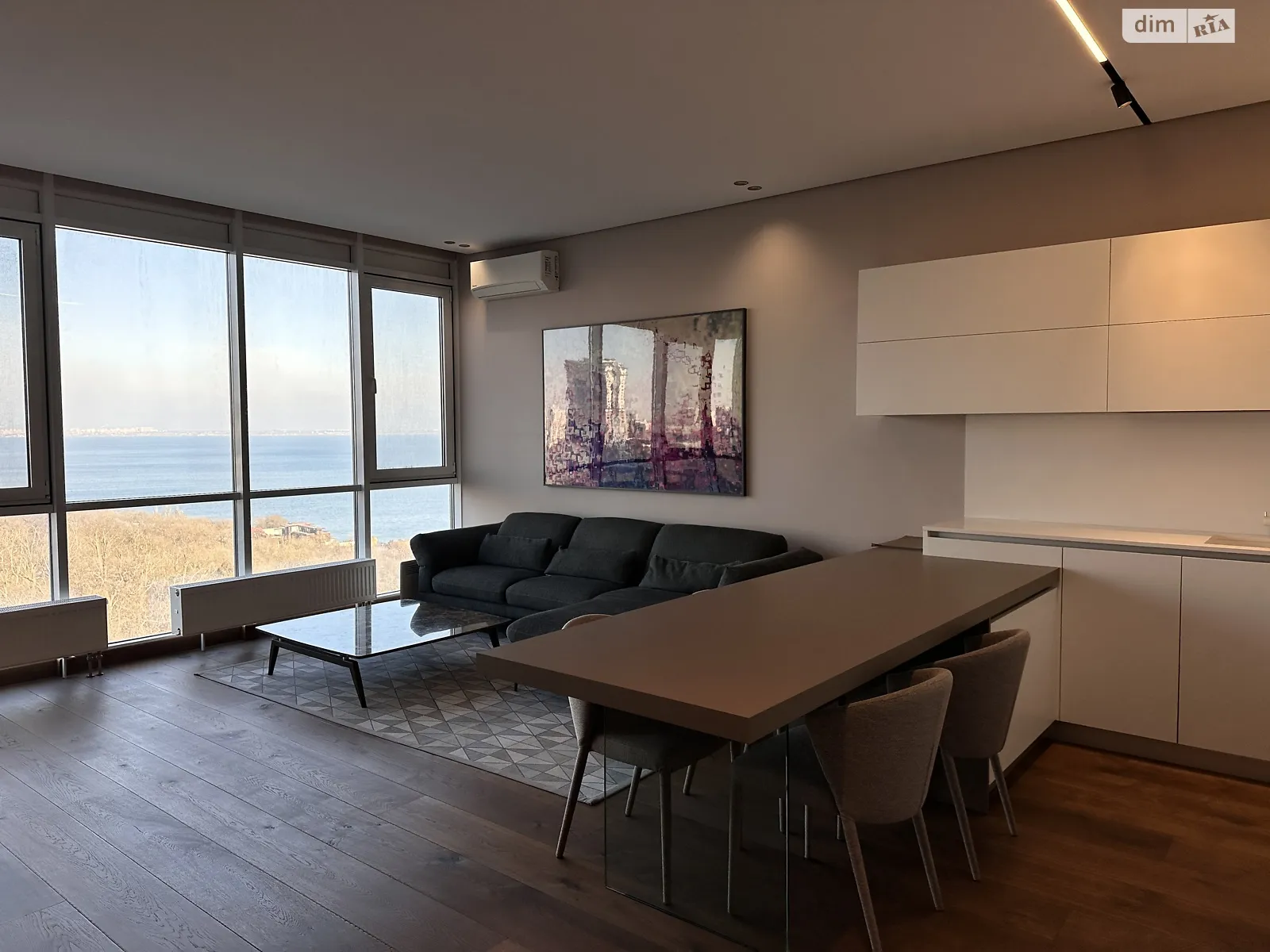 Продается 1-комнатная квартира 70 кв. м в Одессе, бул. Французский, 85/5 - фото 1