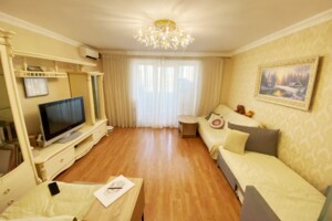 Продаж квартири, Одеська, Чорноморськ, р‑н. Іллічівськ, Захисників України (1 Травня) вулиця