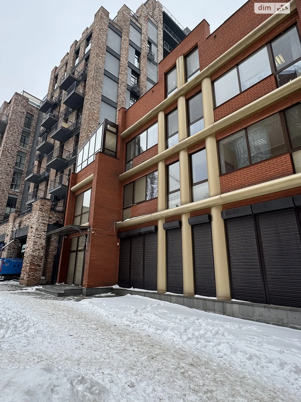 Сдается в аренду офис 14.3 кв. м в бизнес-центре, цена: 143 $ - фото 1