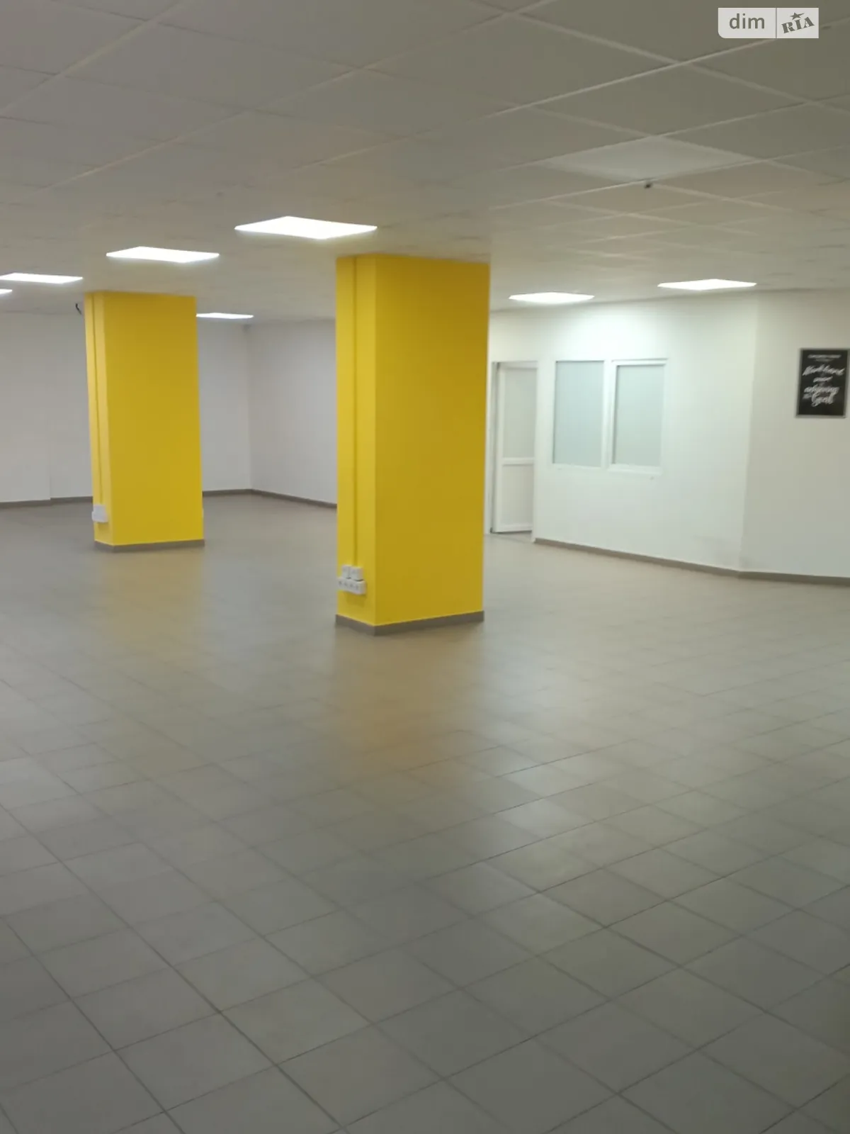 Сдается в аренду офис 200 кв. м в бизнес-центре, цена: 75000 грн - фото 1