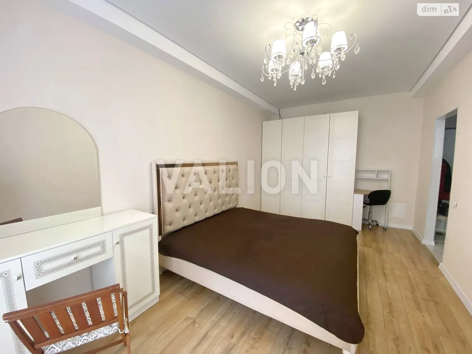 Продається 1-кімнатна квартира 35.9 кв. м у Києві, вул. Михайла Максимовича, 28Д - фото 1