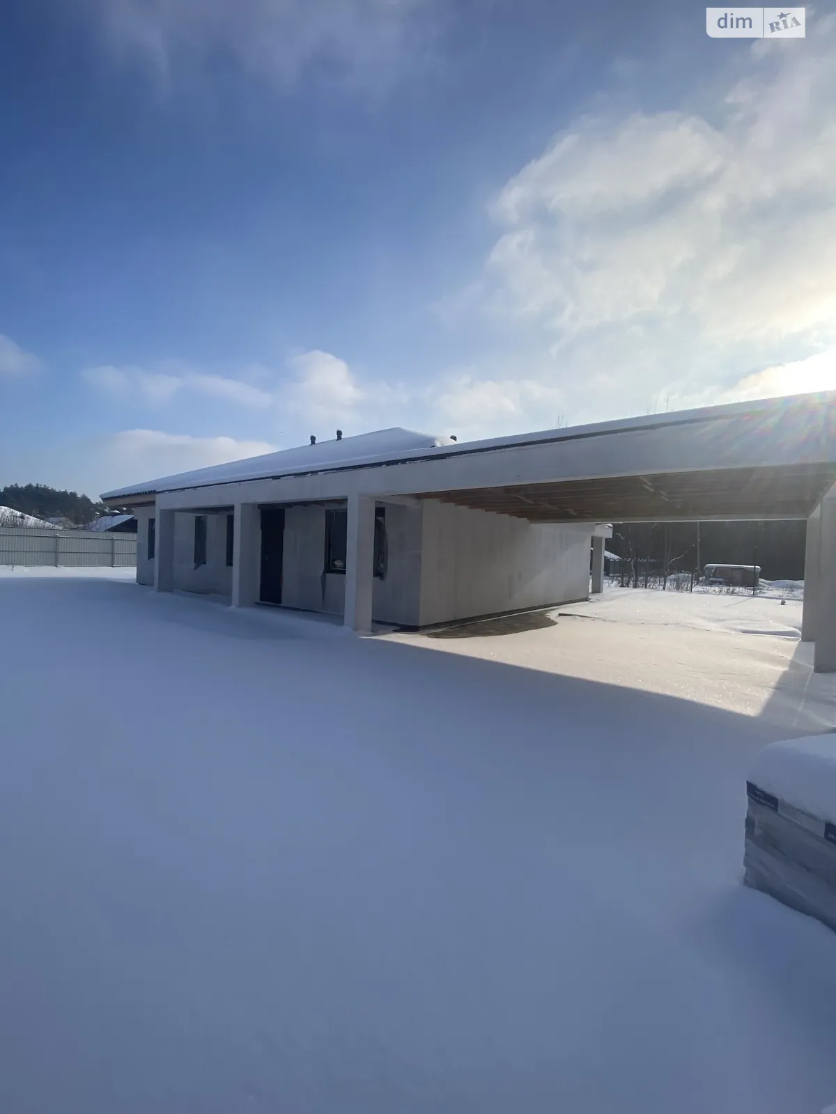 Продается одноэтажный дом 120 кв. м с бассейном, цена: 150000 $ - фото 1