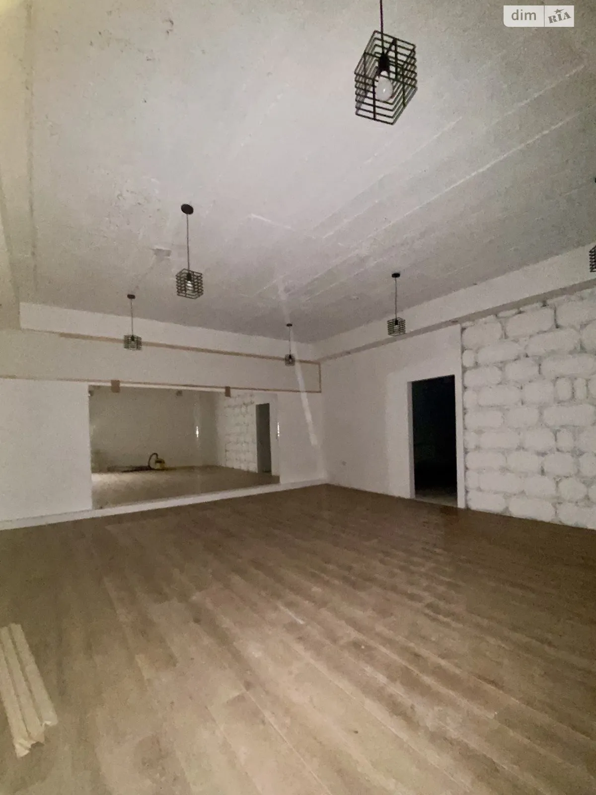 Сдается в аренду офис 70 кв. м в бизнес-центре, цена: 20000 грн - фото 1