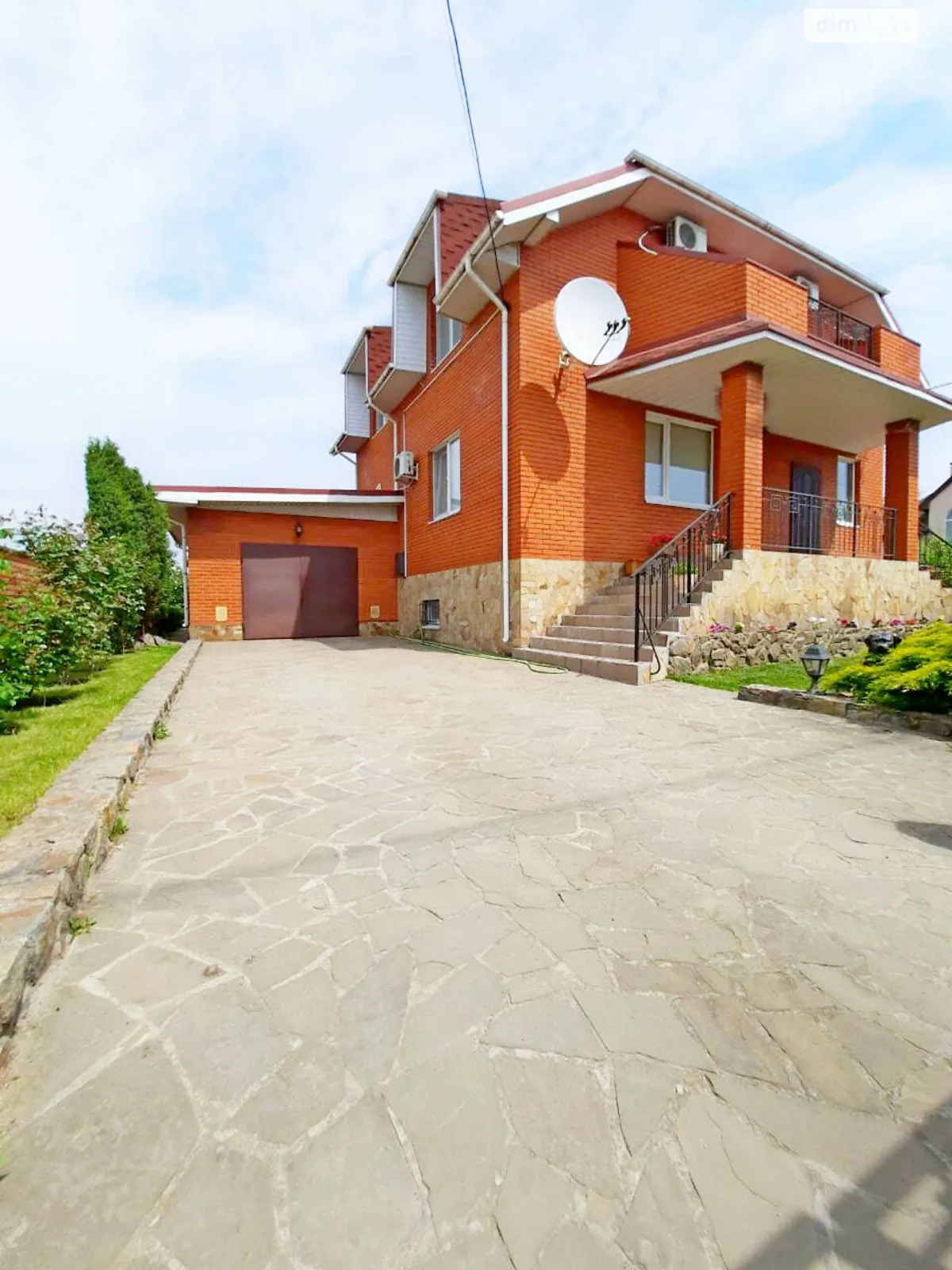 Продается дом на 2 этажа 220.7 кв. м с мебелью, цена: 170000 $ - фото 1