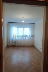 Продажа квартиры, Киев, р‑н. Святошинский, ст.м. Святошин, Комиссара Рыкова улица, дом 5